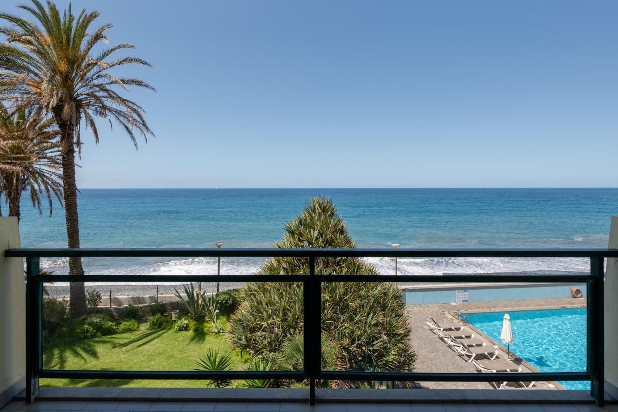 Atlantic View Apartment At Formosa Beach Funchal  Eksteriør billede