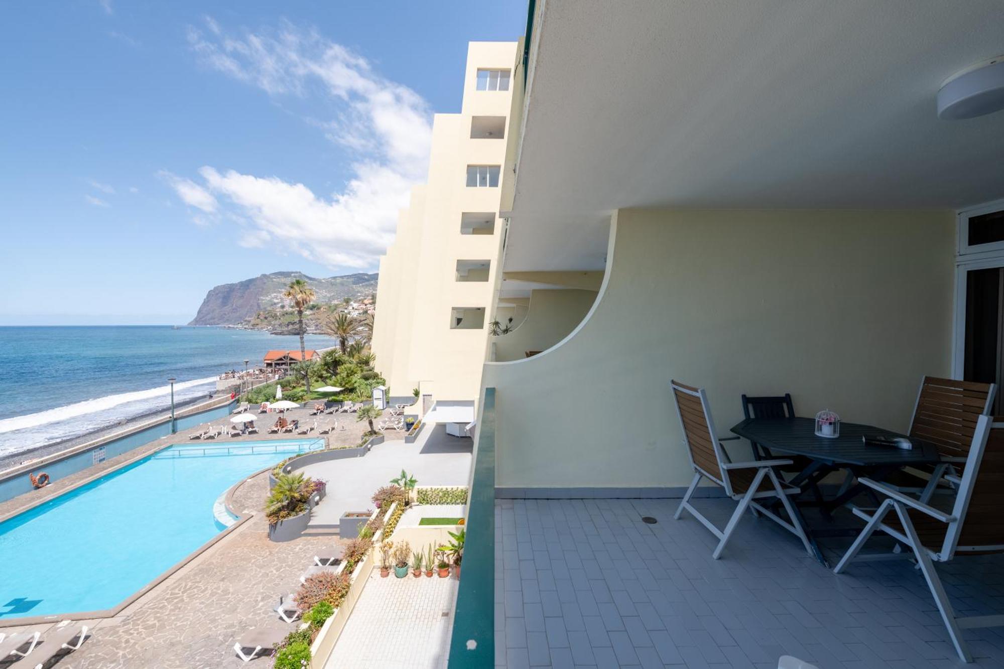 Atlantic View Apartment At Formosa Beach Funchal  Eksteriør billede
