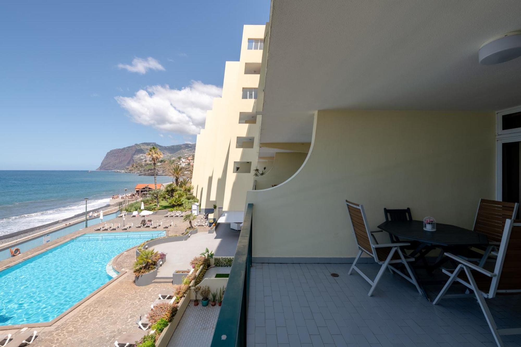 Atlantic View Apartment At Formosa Beach Funchal  Eksteriør billede