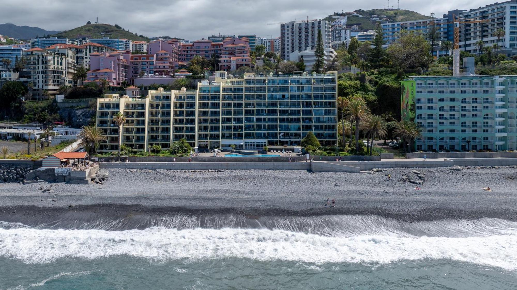 Atlantic View Apartment At Formosa Beach Funchal  Eksteriør billede